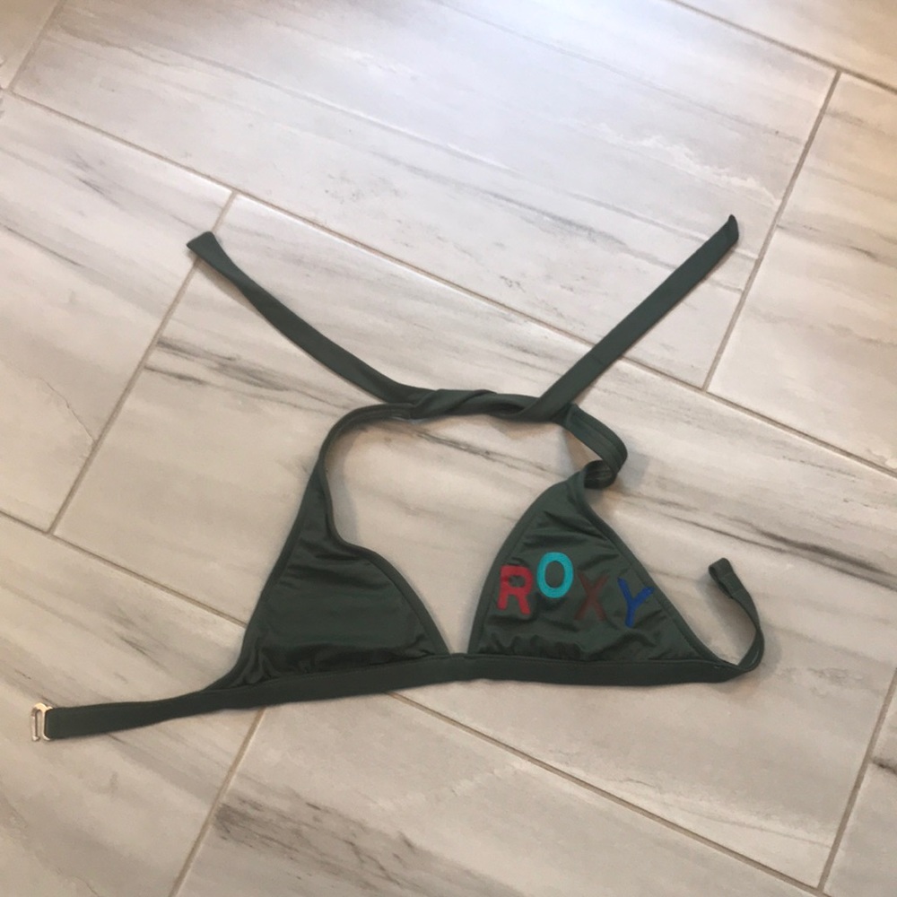 Roxy baiting suit top